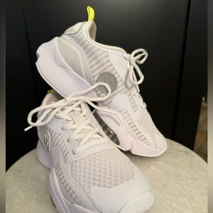 Zumba Air Stomp Remix White Size 7